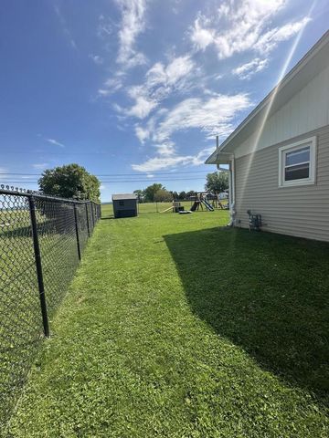 411 Central Rd, La Crosse, WI 54603