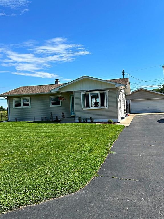 411 Central Rd, La Crosse, WI 54603