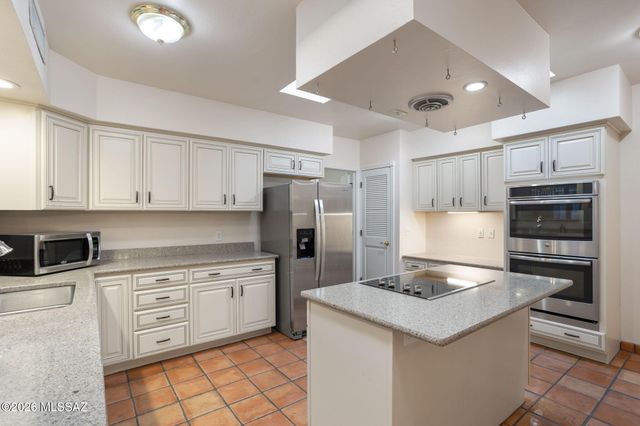 2000 E Campbell Terrace, Tucson, AZ 85718