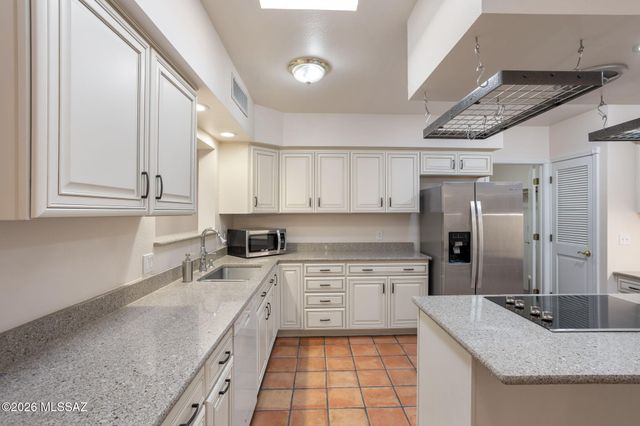 2000 E Campbell Terrace, Tucson, AZ 85718