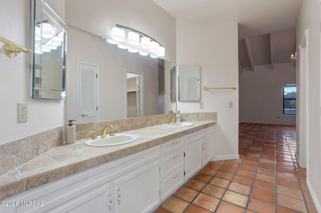 2000 E Campbell Terrace, Tucson, AZ 85718