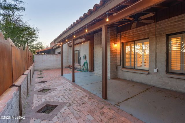 2000 E Campbell Terrace, Tucson, AZ 85718