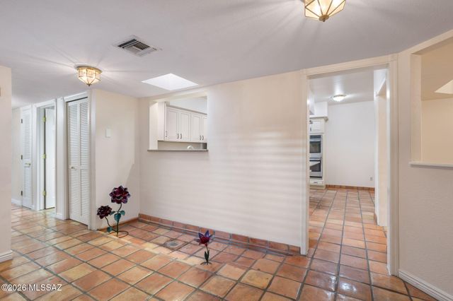 2000 E Campbell Terrace, Tucson, AZ 85718