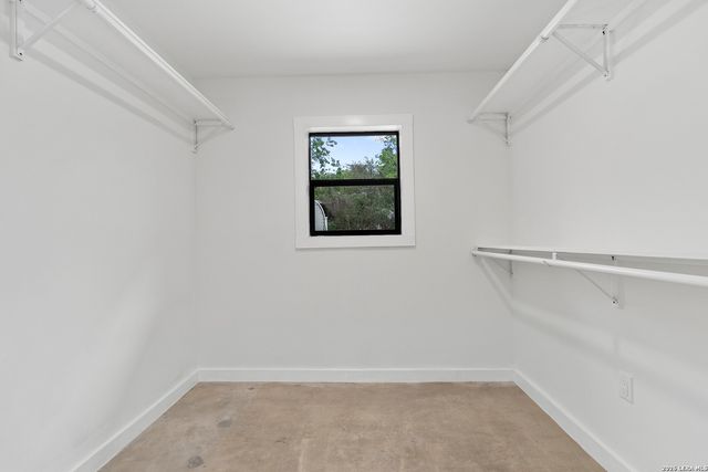 501 THELMA DR, Olmos Park, TX 78212