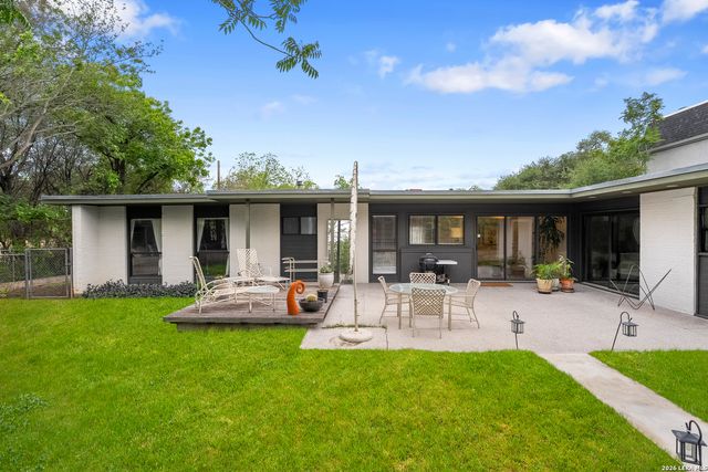 501 THELMA DR, Olmos Park, TX 78212