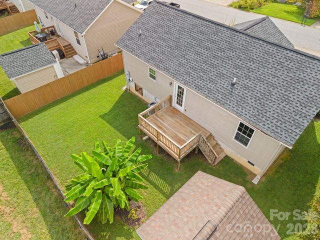78 W Newberry Drive, Fletcher, NC 28732