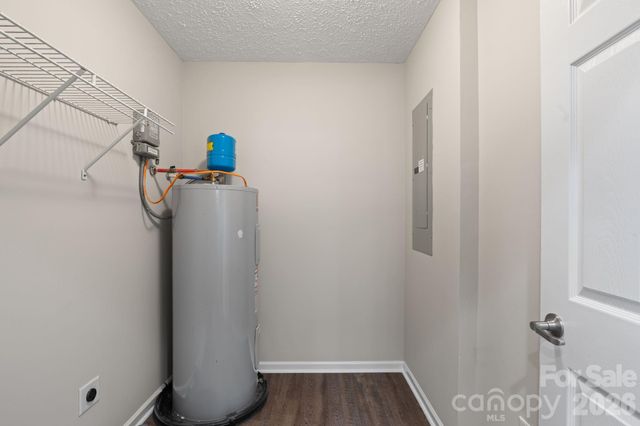 78 W Newberry Drive, Fletcher, NC 28732