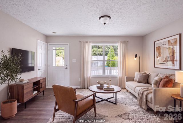 78 W Newberry Drive, Fletcher, NC 28732