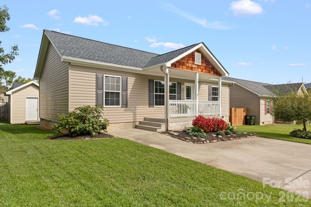 78 W Newberry Drive, Fletcher, NC 28732