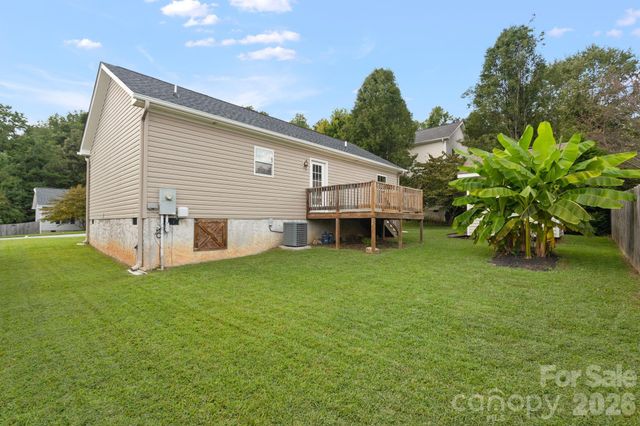 78 W Newberry Drive, Fletcher, NC 28732
