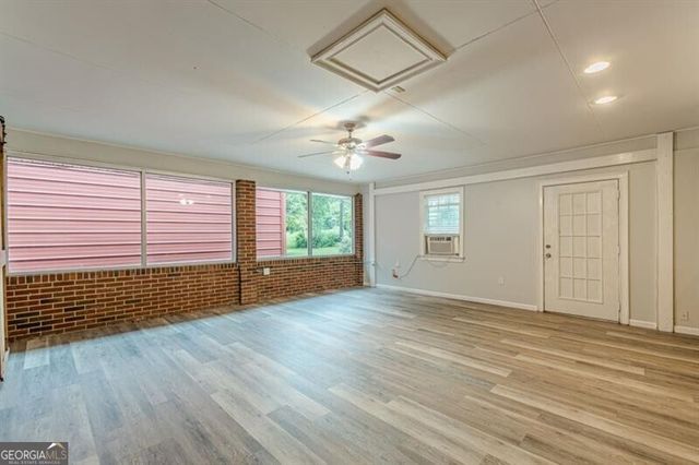 6652 Ridge Road, Hiram, GA 30141