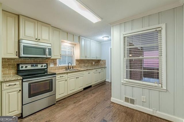 6652 Ridge Road, Hiram, GA 30141