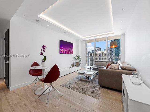 500 Brickell Ave 2203, Miami, FL 33131