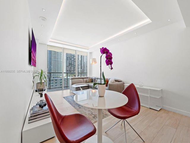 500 Brickell Ave 2203, Miami, FL 33131