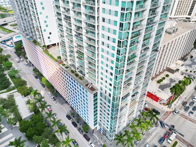 500 Brickell Ave 2203, Miami, FL 33131