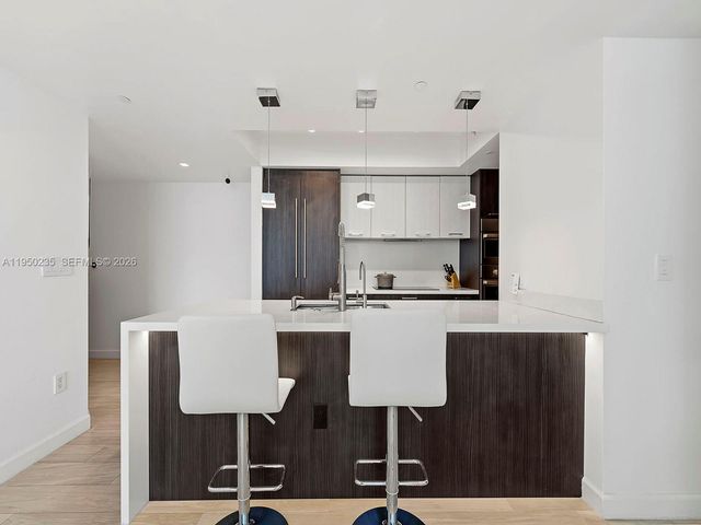 500 Brickell Ave 2203, Miami, FL 33131