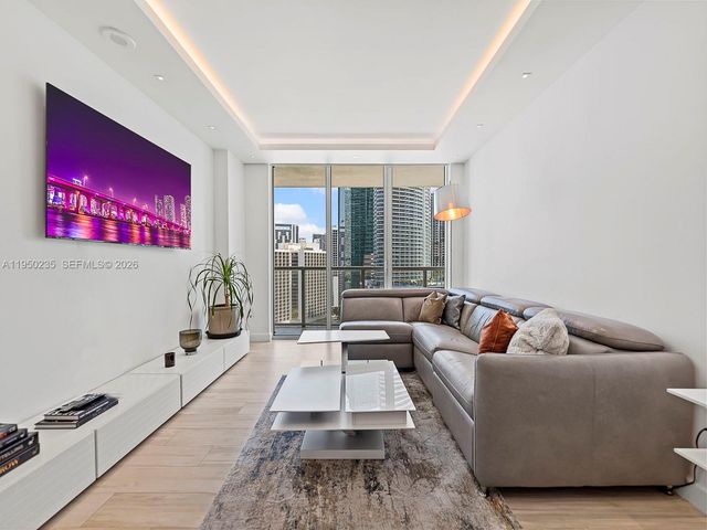 500 Brickell Ave 2203, Miami, FL 33131