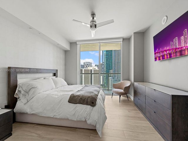 500 Brickell Ave 2203, Miami, FL 33131