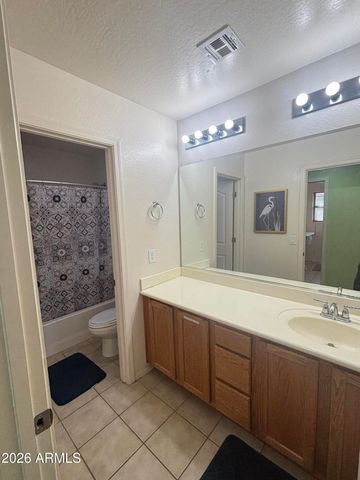 3296 E OAKLAND Street, Gilbert, AZ 85295