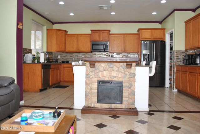 3296 E OAKLAND Street, Gilbert, AZ 85295