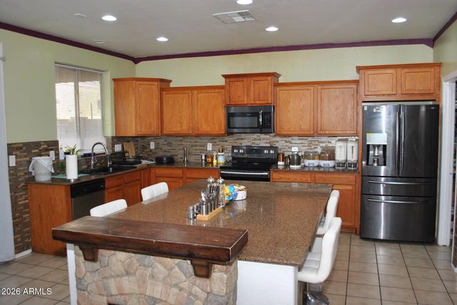 3296 E OAKLAND Street, Gilbert, AZ 85295