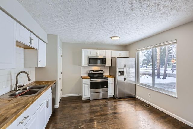 3325 E Deshler Avenue, Columbus, OH 43227