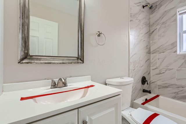 3325 E Deshler Avenue, Columbus, OH 43227