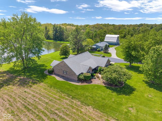 5542 E County Road 50 S, Fillmore, IN 46128