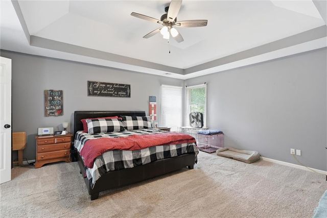5216 W 158th Place, Overland Park, KS 66224