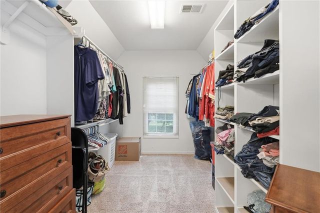 5216 W 158th Place, Overland Park, KS 66224