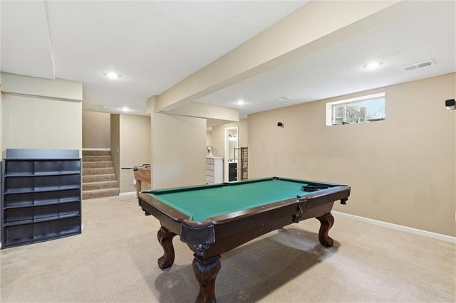 5216 W 158th Place, Overland Park, KS 66224