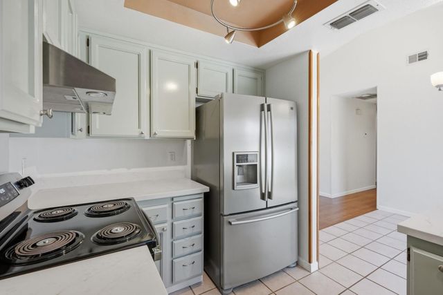 7405 Monogram Dr, Sacramento, CA 95842