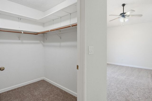 7405 Monogram Dr, Sacramento, CA 95842