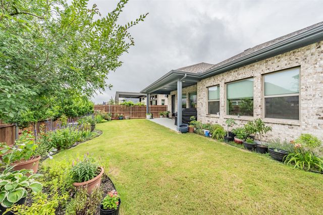 7716 Winterbloom Way, Fort Worth, TX 76123