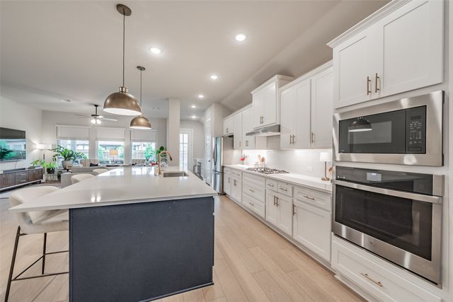 7716 Winterbloom Way, Fort Worth, TX 76123