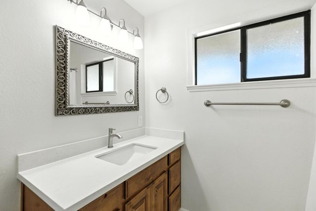 799 Lucas Rd, Lodi, CA 95242