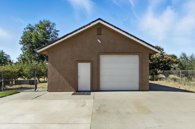 799 Lucas Rd, Lodi, CA 95242