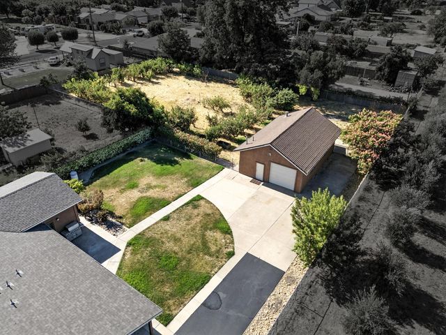 799 Lucas Rd, Lodi, CA 95242