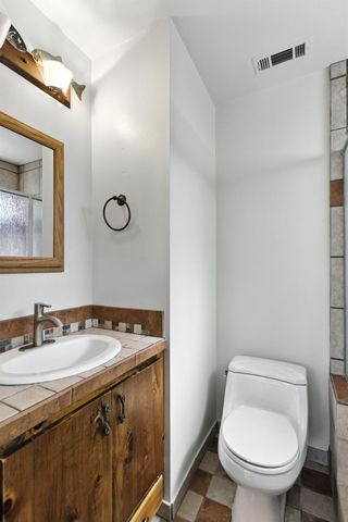 799 Lucas Rd, Lodi, CA 95242