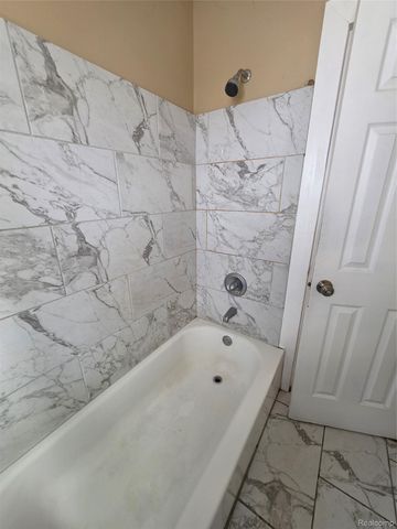 18608 Greeley Street, Detroit, MI 48203