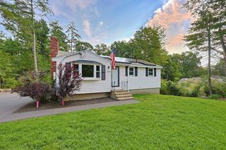 304 Primrose Hill Rd, Dracut, MA 01850