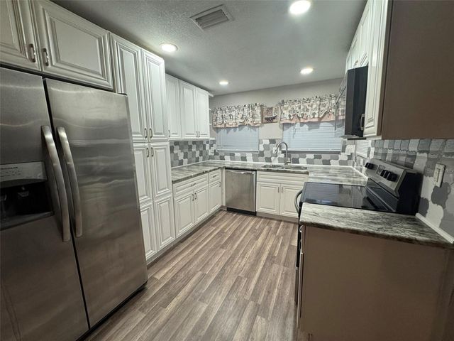 1015 E 24TH AVENUE, Tampa, FL 33605