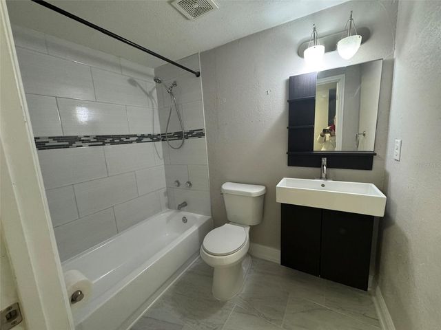 1015 E 24TH AVENUE, Tampa, FL 33605