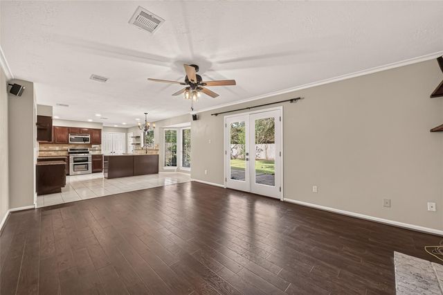 1030 Mabry Mill Road, Houston, TX 77062