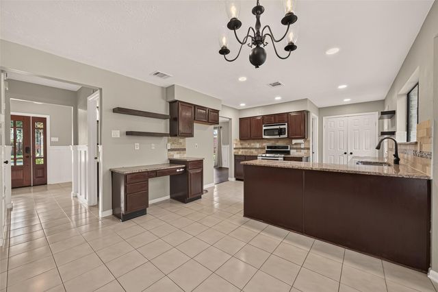 1030 Mabry Mill Road, Houston, TX 77062