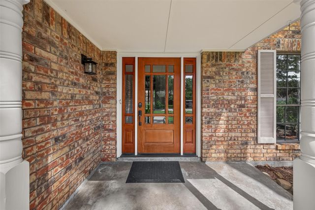 1030 Mabry Mill Road, Houston, TX 77062