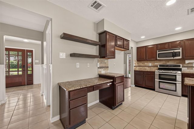 1030 Mabry Mill Road, Houston, TX 77062