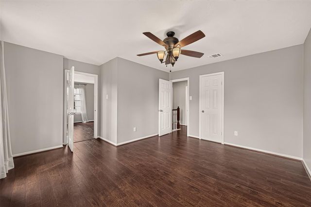 1030 Mabry Mill Road, Houston, TX 77062
