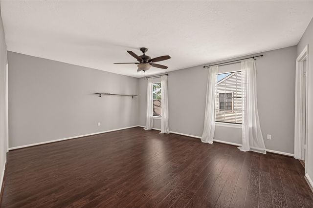1030 Mabry Mill Road, Houston, TX 77062