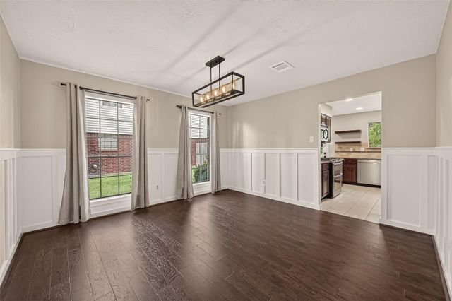 1030 Mabry Mill Road, Houston, TX 77062